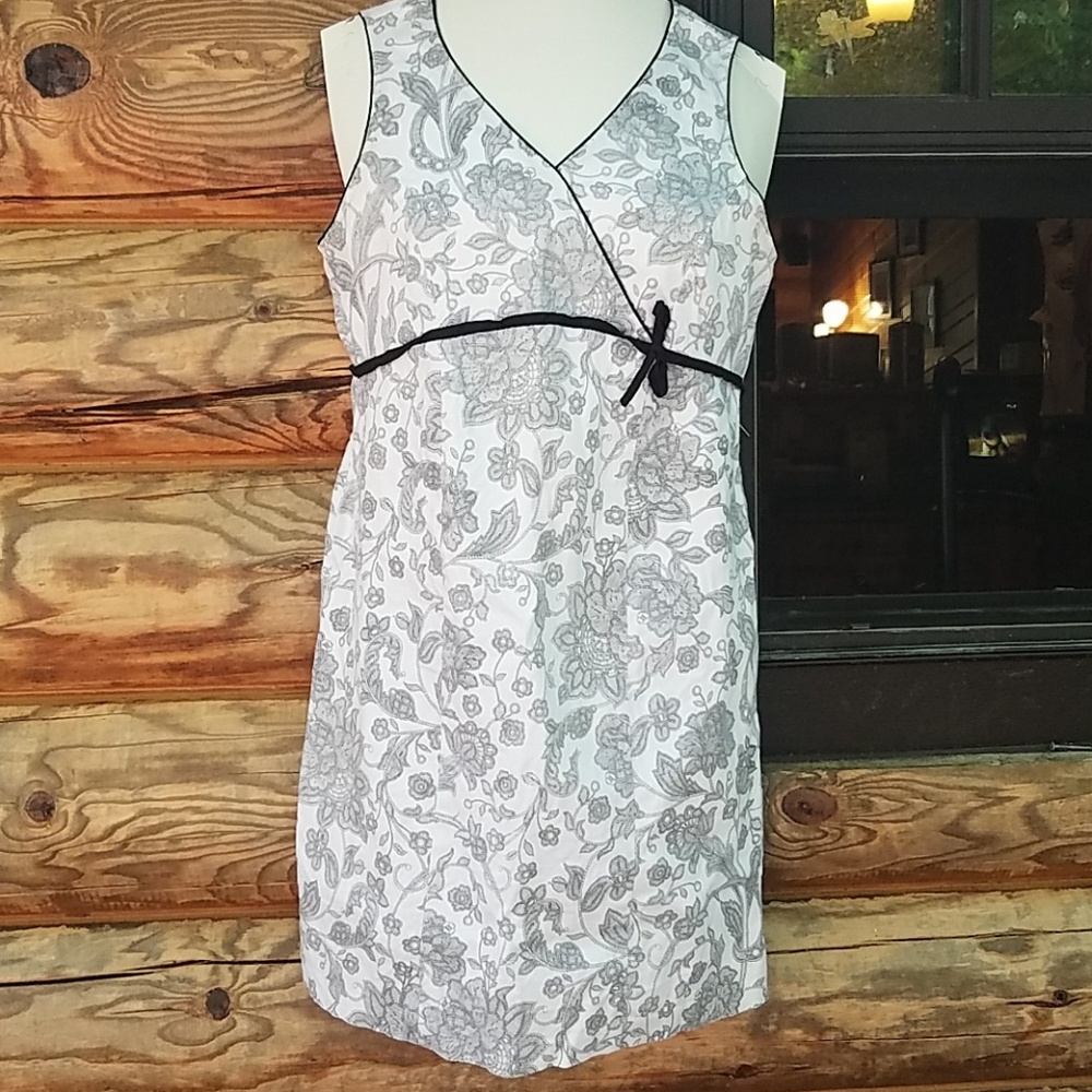 Beautiful floral printed white and black dress!